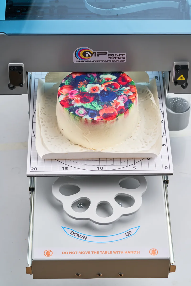 Printing on cakes